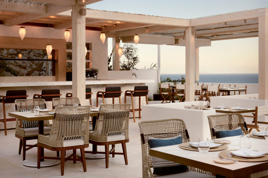 Unforgettable Wine and Dine Experiences in Santorini