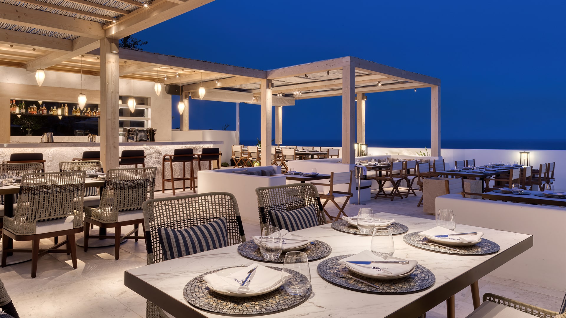 Sandblu nectar gallery l 0002 Apnea Restaurant night ambience Sandblu Resort
