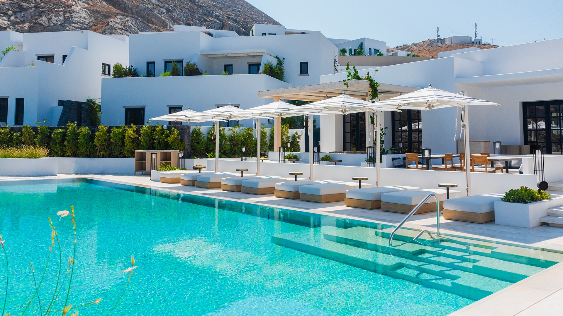Sandblu pool gallery l 0011 NAN 4982