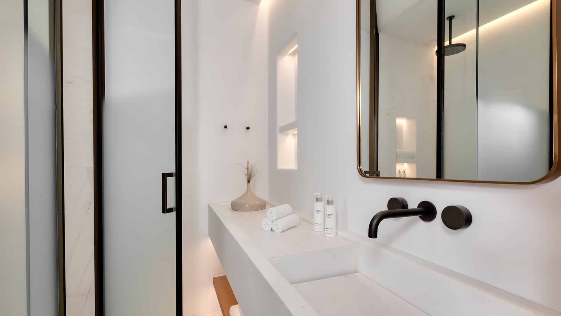 Sandblu suites gallery l 0016 Deluxe Resort Suite Bathroom