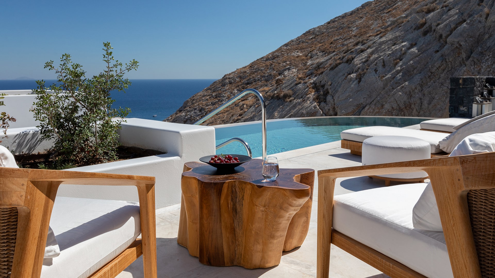 Sandblu villas gallery l 0006 Villa Oniro Pool Sandblu Resort
